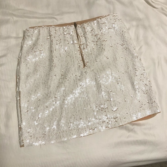 Sequenced skirt - Picture 2 of 2